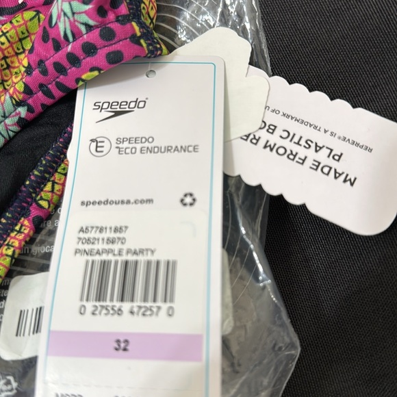Speedo Men's Swimsuit Brief Endurance+ The One
NWT  size 32 pineapple print - Picture 5 of 7
